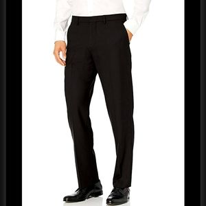 BNWOT CLASSIC FIT WRINKLE RESISTANT PANT